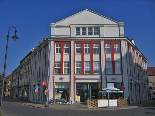 Umnutzung Kaufhaus in Gesundheits-City-Center