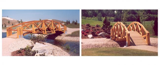 FUSSGÄNGERBRÜCKE IN KUNSTVOLLER GARTENWELT 4